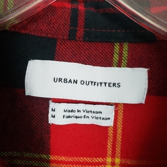 URBAN OUTFITTERS Men's Plaid Flannel Button Down Shirt Red Black Sz M - Picture 5 of 6